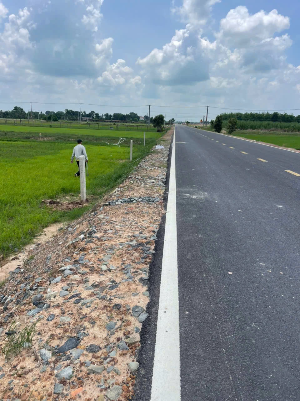 Bán đất mặt tiền đường bờ bao xã Bến Cầu